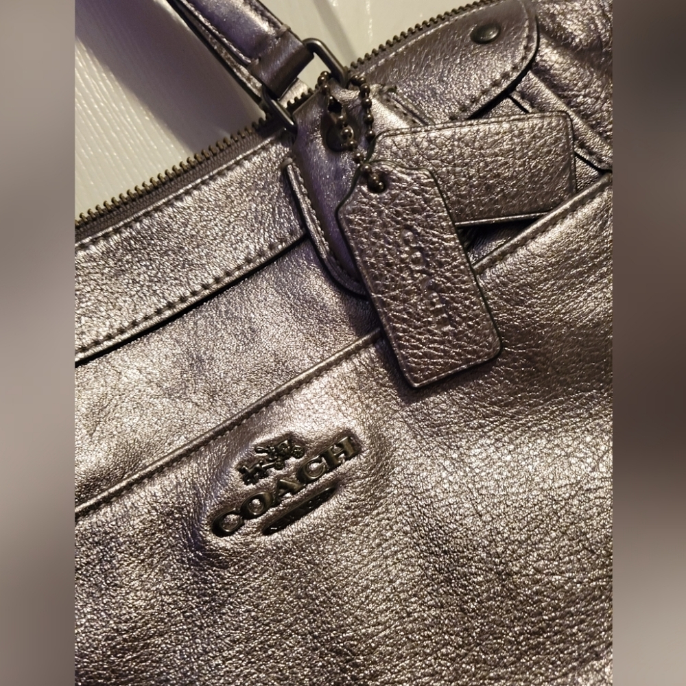 Authentic Coach Rhyder Metallic Satchel - Picture 3 of 9